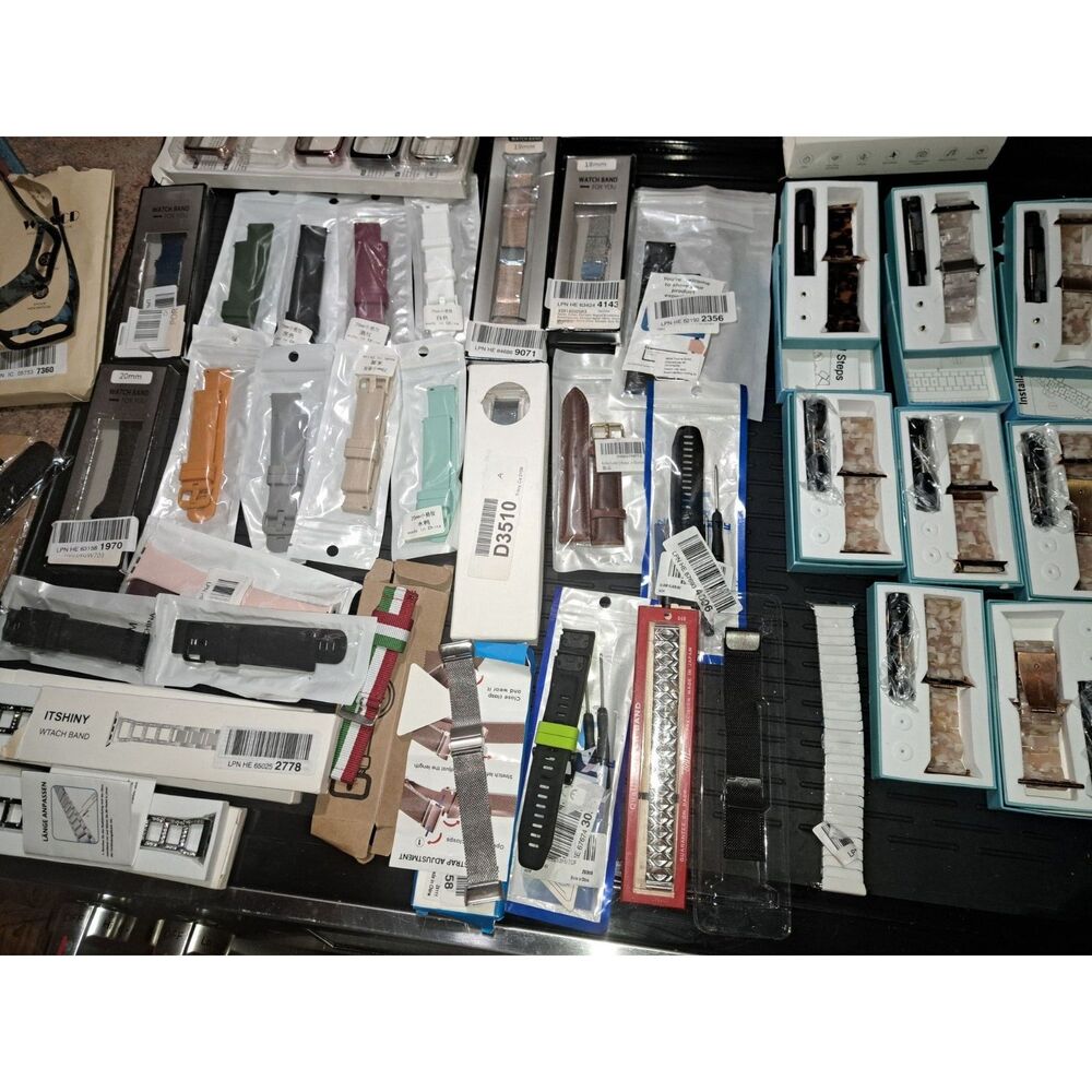 NIB-LOT Bundle of 40 New Watch Bands 20mm-38mm of Overstock from Europe